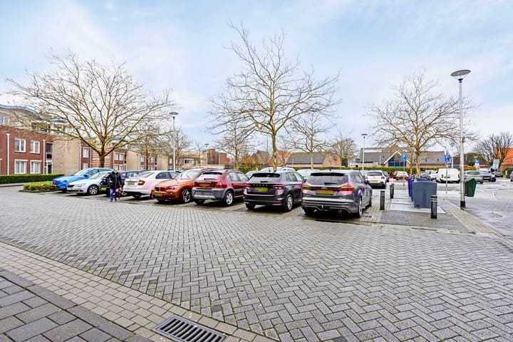 Foto 30 van Hugo de Grootstraat 64