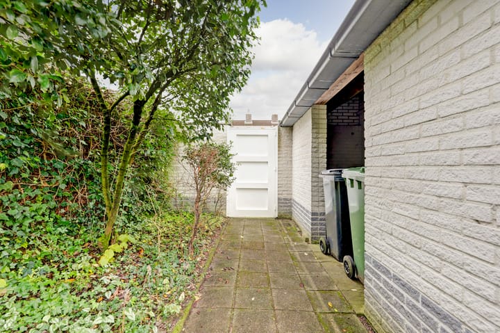 Foto 28 van Lodewijk van Deysseldreef 36