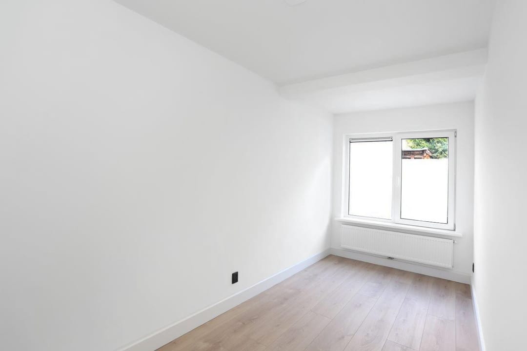 Foto 16 van Larensestraat 82