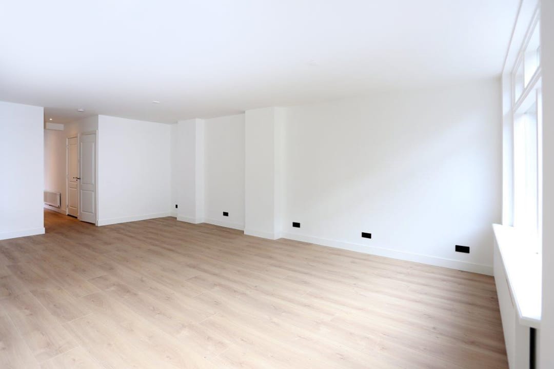 Foto 8 van Larensestraat 82