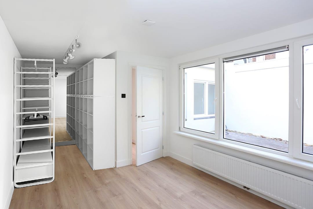 Foto 13 van Larensestraat 82