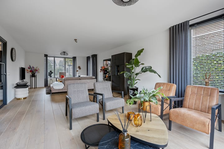 Foto 2 van Smoutstraat 4