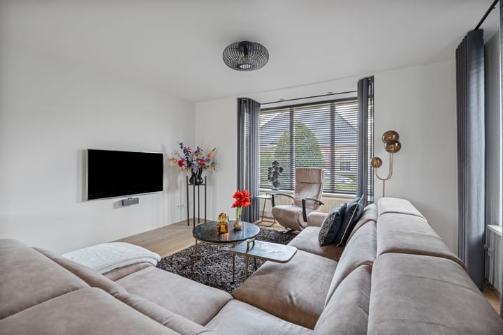 Foto 3 van Smoutstraat 4