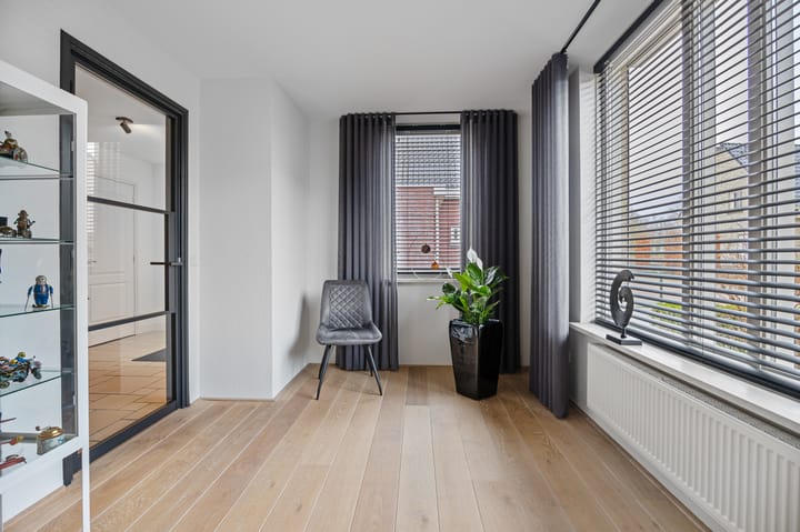 Foto 26 van Smoutstraat 4