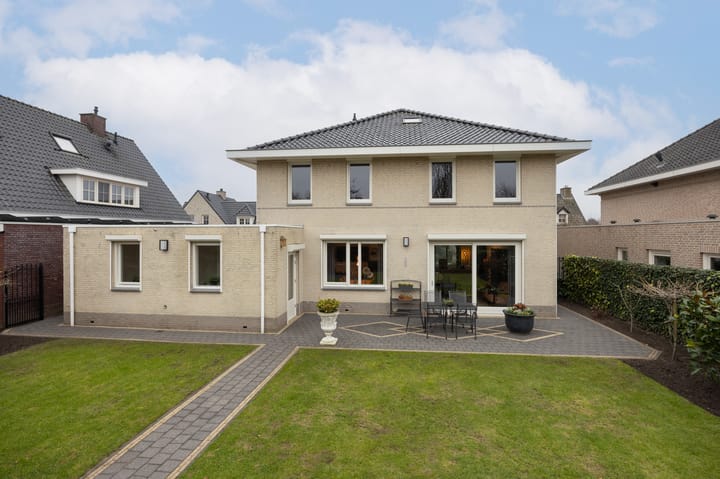 Foto 44 van Smoutstraat 4