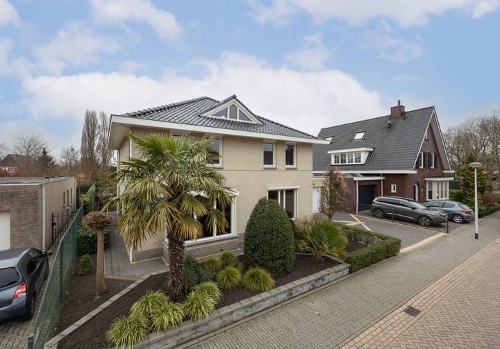 Foto 48 van Smoutstraat 4