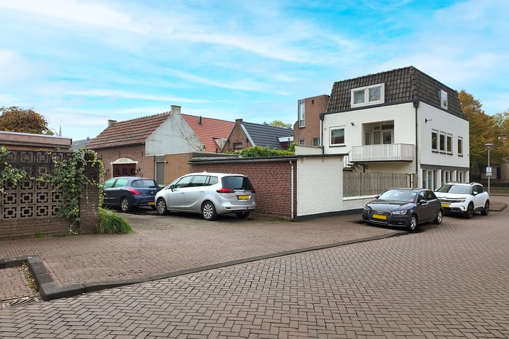 Foto 49 van Kerkring 13