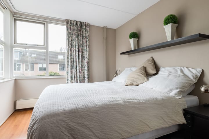 Photo 18 of Andries van Altenalaan 54