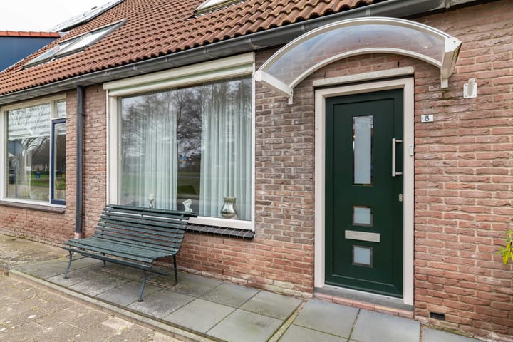 Foto 3 van Minerva 8