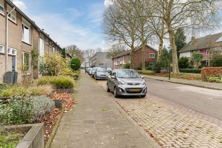 Foto 32 van Plataanhof 36