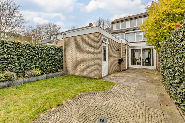 Foto 2 van Planetenstraat 10