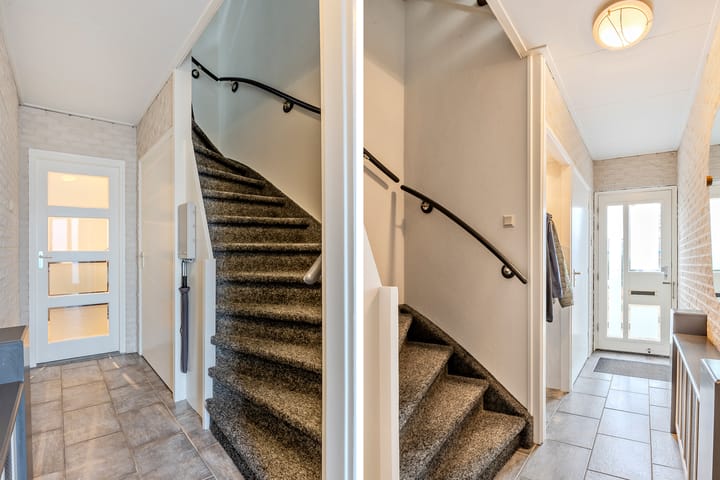 Foto 6 van Planetenstraat 10