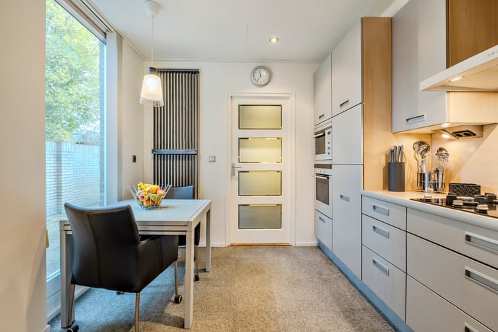 Foto 15 van Planetenstraat 10