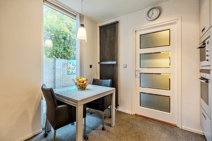 Foto 18 van Planetenstraat 10