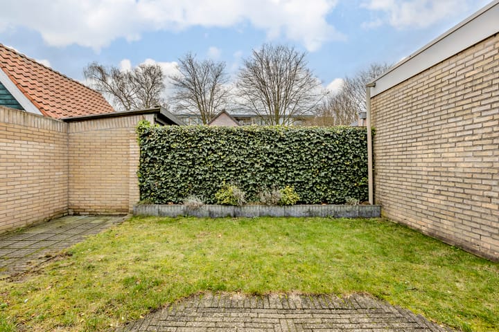 Foto 23 van Planetenstraat 10