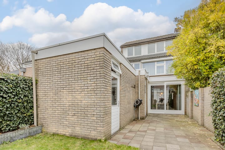 Foto 24 van Planetenstraat 10