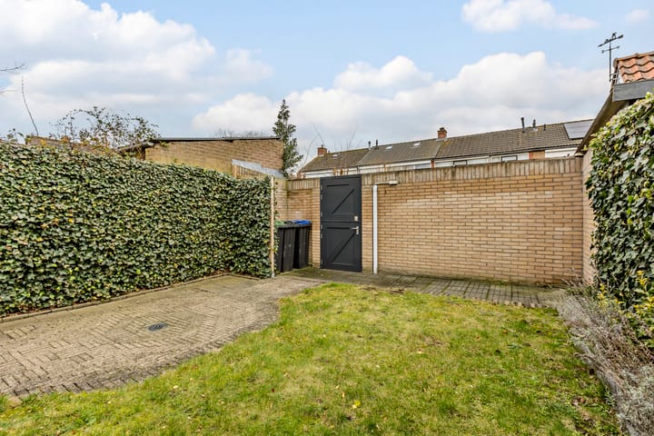 Foto 27 van Planetenstraat 10