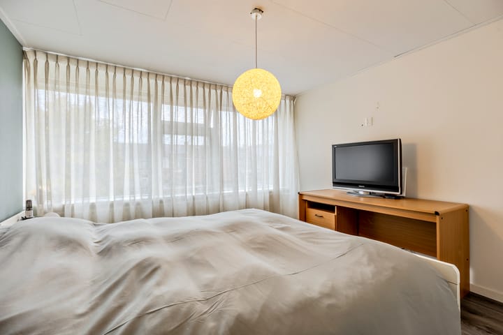 Foto 31 van Planetenstraat 10