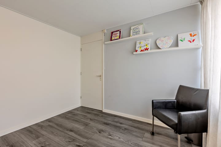 Foto 35 van Planetenstraat 10