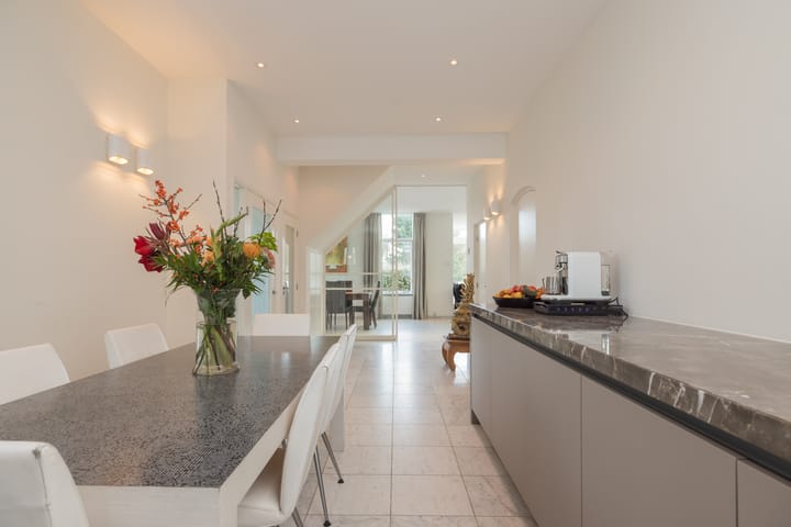 Foto 7 van Erasmusweg 1