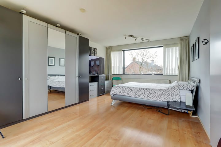 Foto 4 van Molenbochtplein 24-B