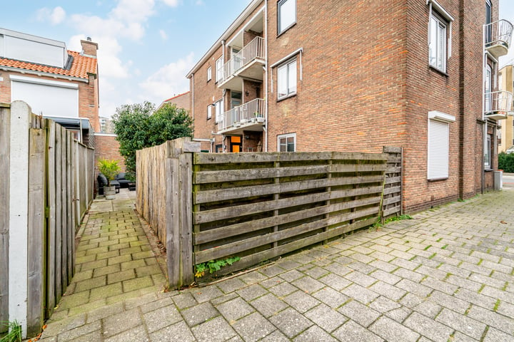 Bekijk foto 37 van Arent Krijtsstraat 43