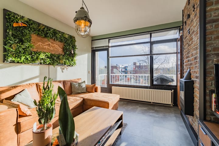 Photo 8 of G.A. Brederolaan 81-C