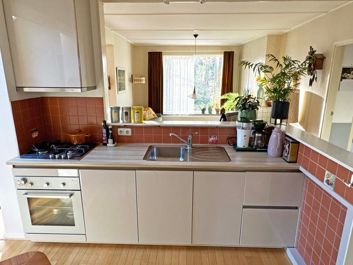 Foto 33 van Paasbergstraat 1