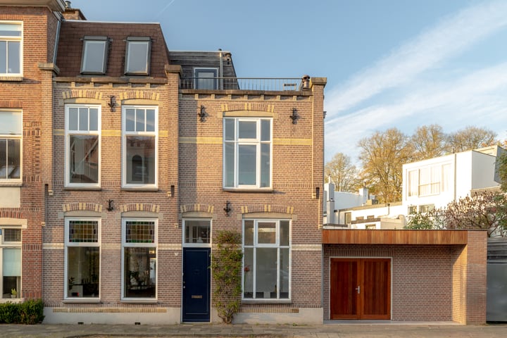 Koninginnestraat 75