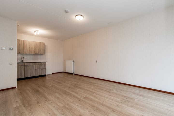 Foto 8 van Irenestraat 7