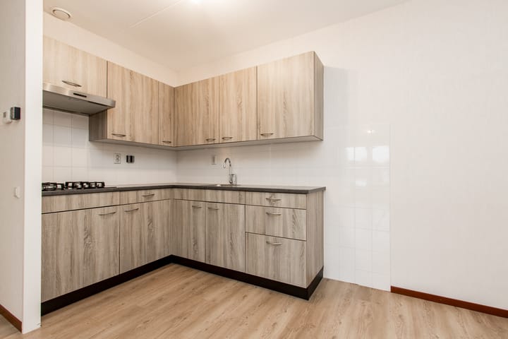 Foto 13 van Irenestraat 7