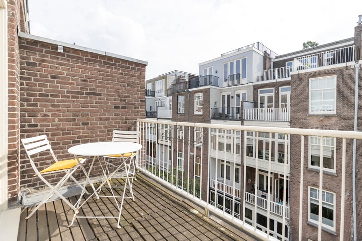 View photo 44 of Nicolaas Maesstraat 101-2