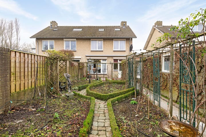 Photo 2 of Verlengde Raagtenstraat 19