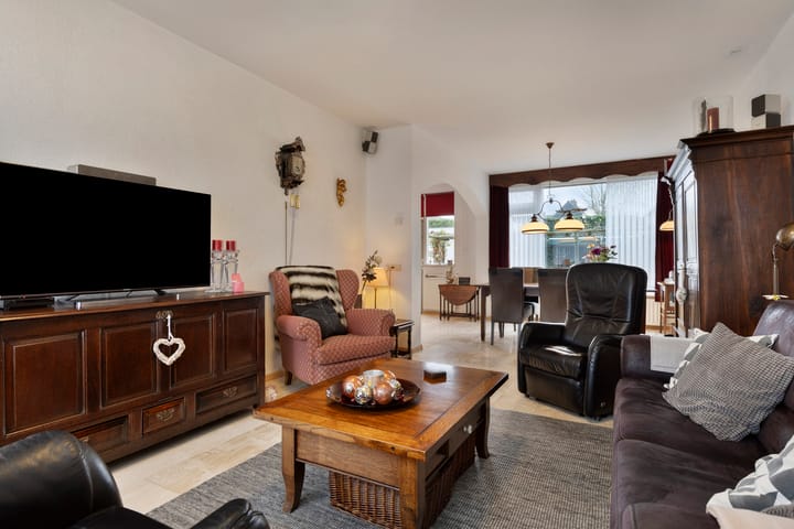 Photo 3 of Verlengde Raagtenstraat 19