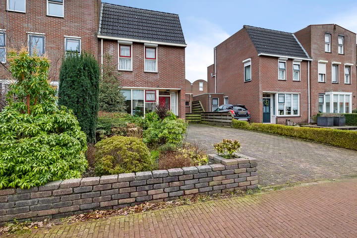 Foto 3 van Burg van der Lelysingel 20