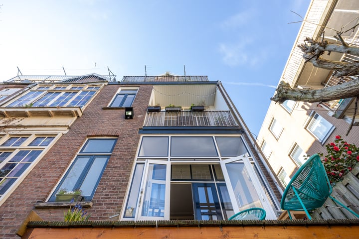 Bekijk foto 43 van Van den Hoonaardstraat 8