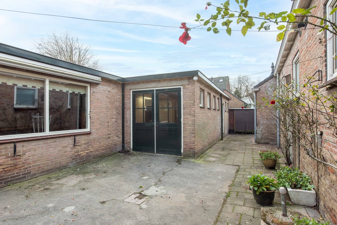 Photo 22 of Burenweg 7