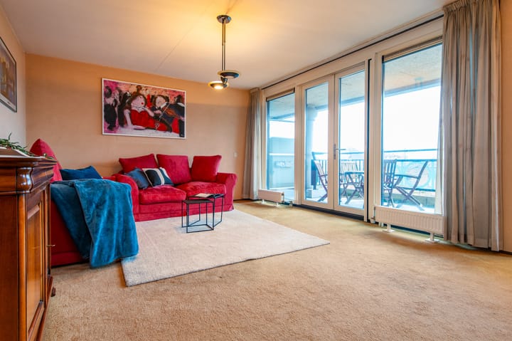 Foto 2 van Poortwacht 94