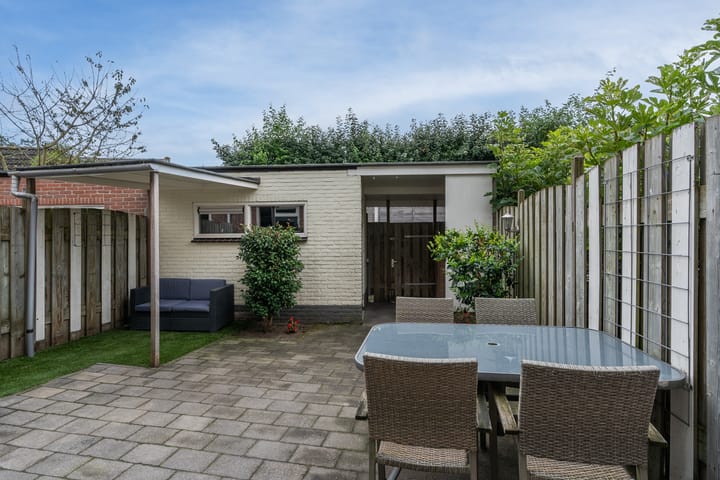 Foto 2 van Azaleastraat 5