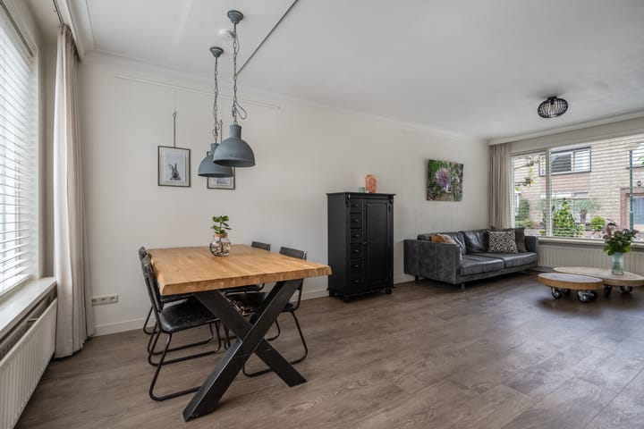 Foto 5 van Azaleastraat 5