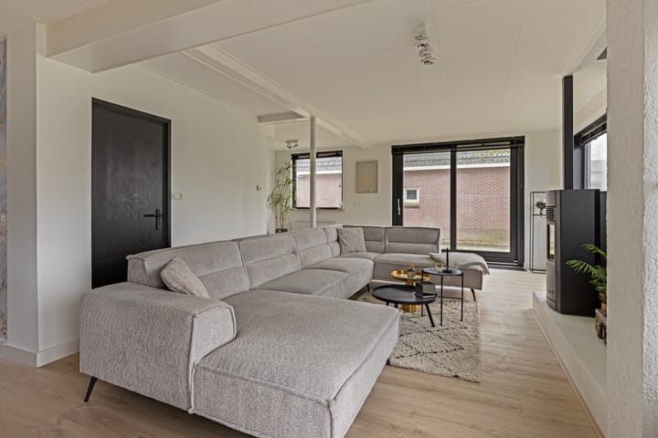 Foto 10 van Fabrieksstraat 8