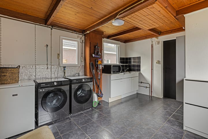 Foto 19 van Fabrieksstraat 8