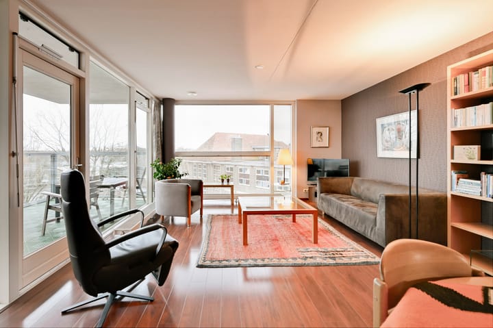 Foto 2 van Stationsplein 37