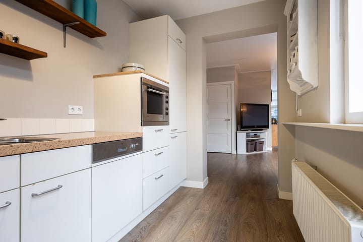 Foto 15 van Van Linschotenstraat 6