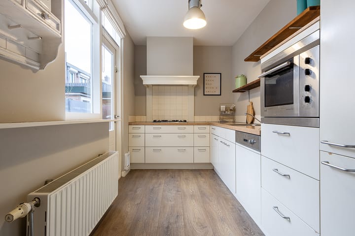 Foto 16 van Van Linschotenstraat 6