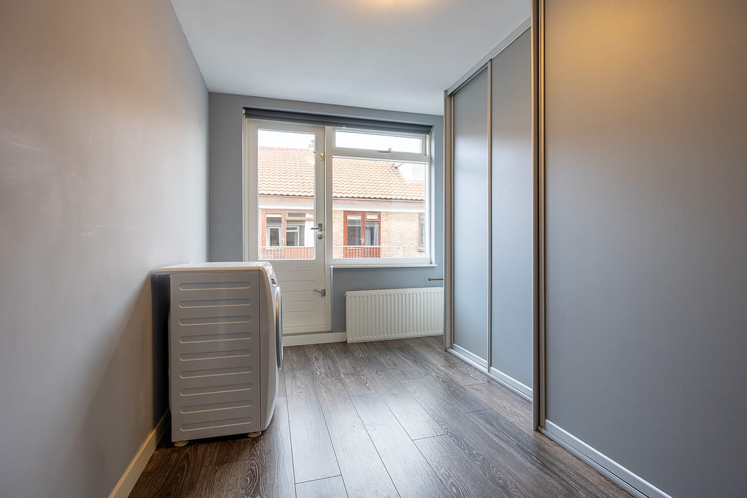 Foto 23 van Van Linschotenstraat 6