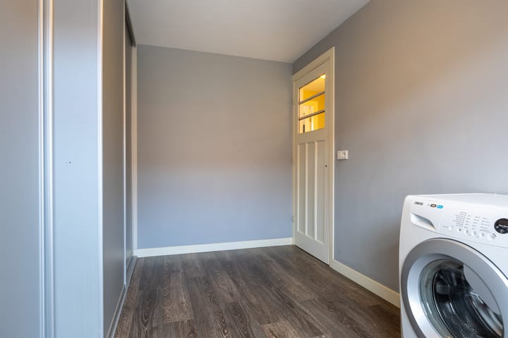 Foto 25 van Van Linschotenstraat 6