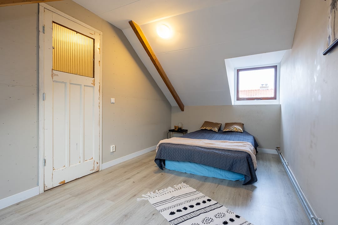 Foto 32 van Van Linschotenstraat 6