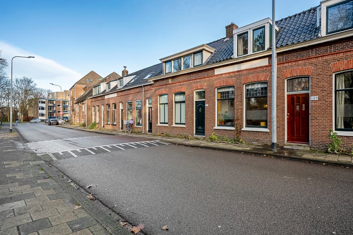 View photo 11 of Moesstraat 109