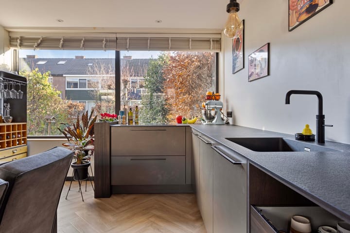 Foto 4 van Troelstrastraat 27